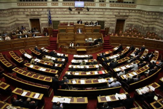 Κατεπειγόντως στη Βουλή η σύμβαση με την Cosco