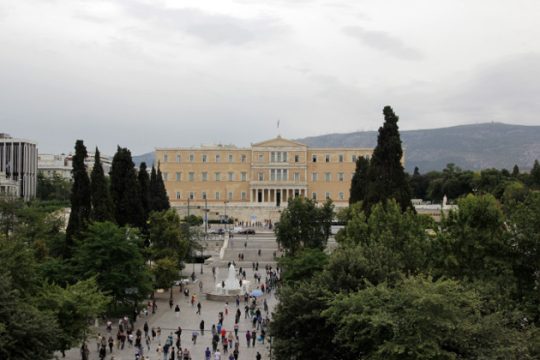 Συνεχίζεται η κόντρα για τους «Παραιτηθείτε»