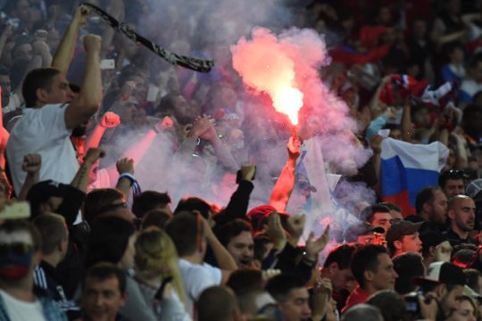 «Κόκκινη κάρτα» σε Ρώσους χούλιγκαν