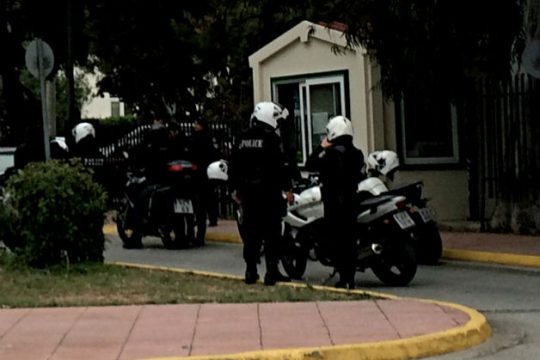 Ληστεία με καλάσνικοφ στην Καισαριανή
