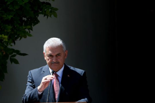 Αόριστες απειλές στο Βερολίνο