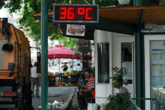 Στους 36 βαθμούς η θερμοκρασία