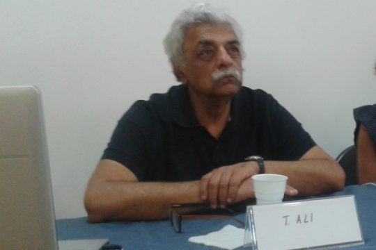 Βολές στην ηγεσία της ΕΕ και αιχμές κατά Τσίπρα