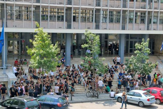 Ενοχοι «χωρίς ταπεινά ελατήρια»!