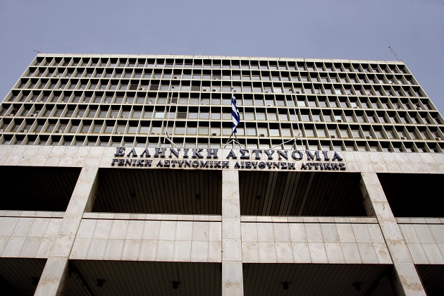Τέσσερις Ελληνες ανάμεσα στους συλληφθέντες του ασιατικού κυκλώματος παράνομου στοιχηματισμού
