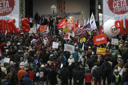 Στα κοινοβούλια των κρατών-μελών της Ε.Ε. η CETA