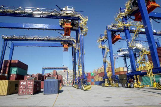 Επίσκεψη με… μηνύματα του γ.γ. Λιμένων στις εγκαταστάσεις της ΣΕΠ-Cosco