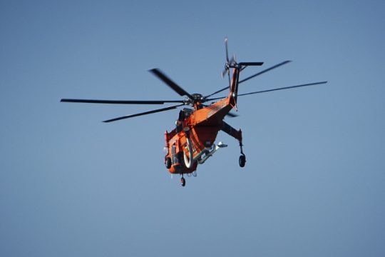 Σε εξέλιξη πυρκαγιές σε Κάρυστο και Φθιώτιδα