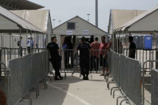 Ένας νεκρός και δύο τραυματίες στο Ελληνικό