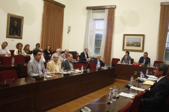 Και τώρα ποιος θα… ανακεφαλαιοποιήσει τη διαπλοκή;