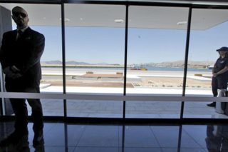 Προεργασία για νέο «κανόνι»