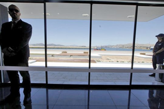 Προεργασία για νέο «κανόνι»