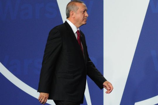 Έδειξε τον Γκιουλέν πίσω από την απόπειρα πραξικοπήματος