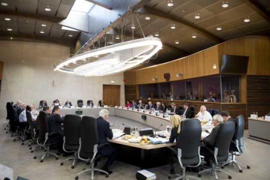 Κανονικά ή συμβολικά τα πρόστιμα σε Ισπανία, Πορτογαλία;