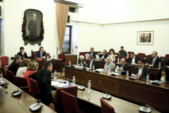 Τα αποκαλυπτήρια της διαπλοκής