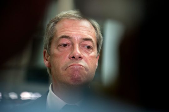 Παραιτήθηκε από την ηγεσία του UKIP ο Φάρατζ