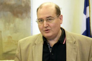 Ν. Φίλης: Πόροι άνω των 3 δισ. για τη πενταετία 2016-2020