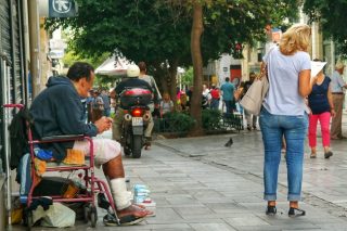 Φτωχοί, άρρωστοι, φυλακισμένοι