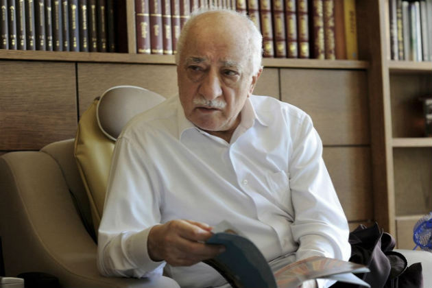 Γκιουλέν: «Καταδικάζω κάθε πράξη που απειλεί τη δημοκρατία»