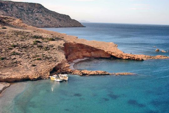 Νερό δεν έχουμε, αλλά ευτυχώς… έχουμε γκολφ