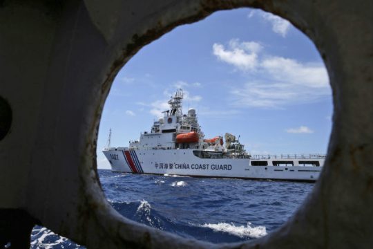 «Χαμηλών τόνων» αμερικανική διπλωματία για τη Σινική Θάλασσα