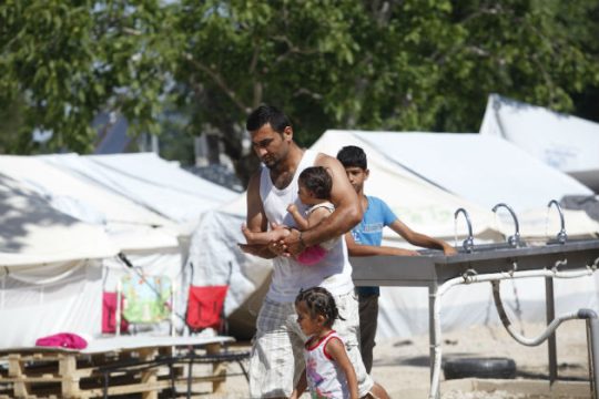 Πρόσφυγες αυτο-οργανώνονται για μια καλύτερη καθημερινότητα
