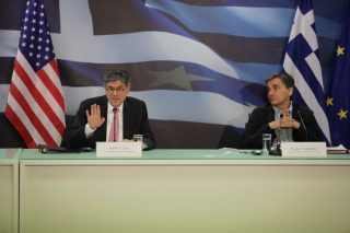 «Κλειδί» η αναδιάρθρωση του χρέους