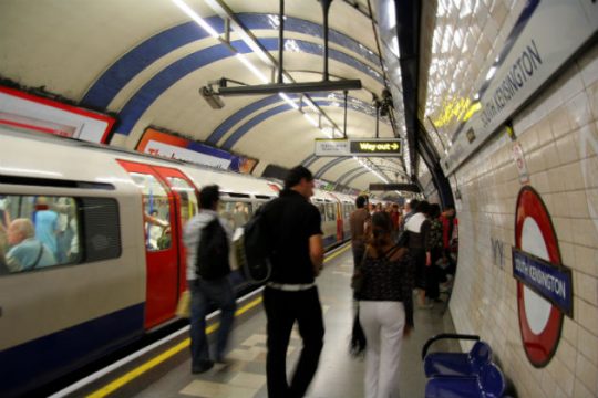 Εκκενώθηκε προληπτικά σταθμός του μετρό στο Λονδίνο