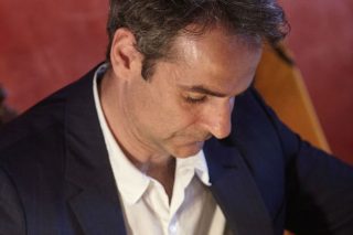 Αναχώματα στην απλή αναλογική