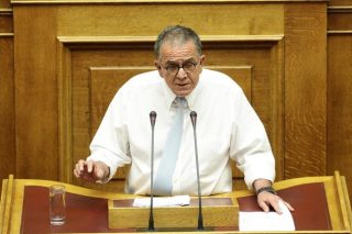 Υπουργική παρέμβαση υπέρ της απέλασης Σύρου πρόσφυγα