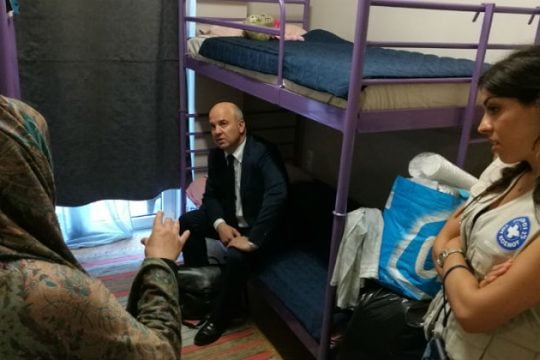 Μουίζνιεκς: «Κάντε περισσότερα για το ρατσισμό»