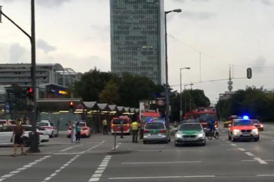 Πυροβολισμοί σε εμπορικό κέντρο στο Μόναχο