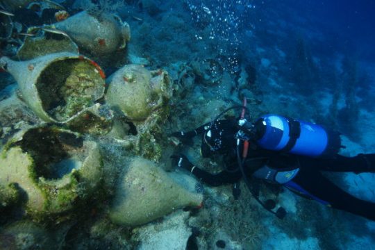 Εντοπίστηκαν 23 ναυάγια στους Φούρνους Ικαρίας