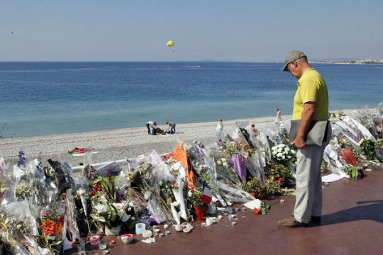 Ψάχνοντας τις ευθύνες για την τραγωδία στη Νίκαια