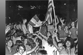Με τα μάτια του καραβανά