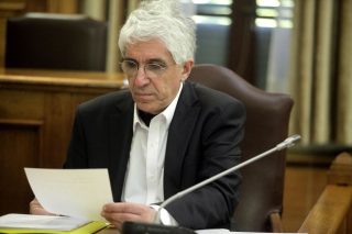«Κορυφαίο πρόβλημα τα “θαλασσοδάνεια” που δόθηκαν στα κόμματα που άσκησαν εξουσία»