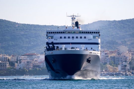 «Τράκαραν» μεταξύ τους πλοία στην Κυλλήνη