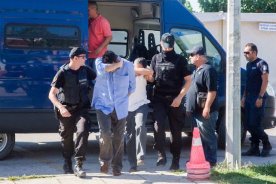 Απαγγέλθηκαν οι κατηγορίες στους 8 συλληφθέντες
