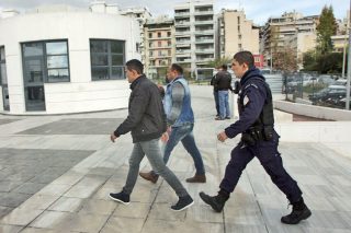 Οχι εγώ, ο άλλος…