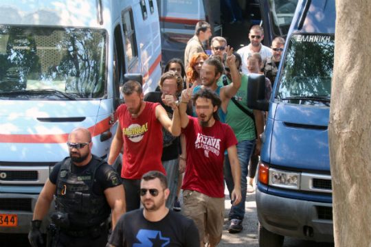 Νέες καταλήψεις ενάντια στις βίαιες εκκενώσεις