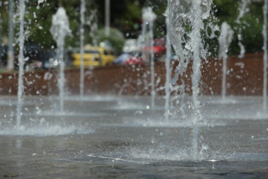 Αίθριος καιρός τη Δευτέρα – Πιθανότητα βροχών το απόγευμα