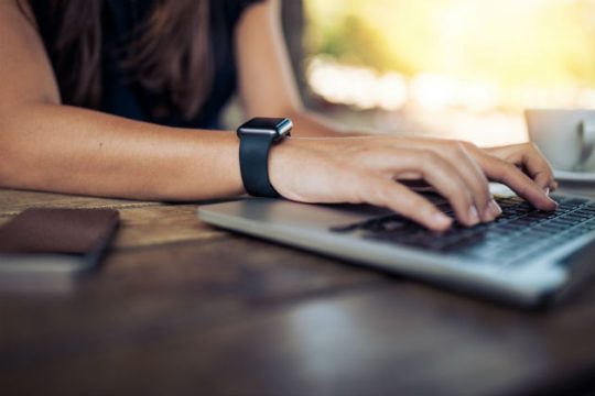 Τα «έξυπνα» ρολόγια προδίδουν passwords και ΡΙΝ
