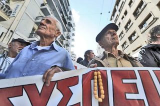 Ο «κόφτης» προτιμά τις συντάξεις