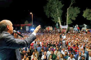 Ενα πραξικόπημα… που έκρυβε ένα άλλο