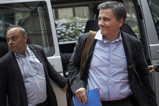 «Ποιος κερδίζει από το φόνο»;