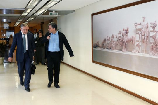 «Βολές» Τσακαλώτου σε κουαρτέτο