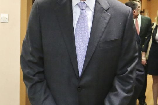 Στο τραπέζι το ελληνικό χρέος