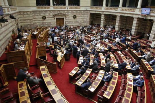Διαχωρίζεται το πλαφόν από την κατάργηση του μπόνους