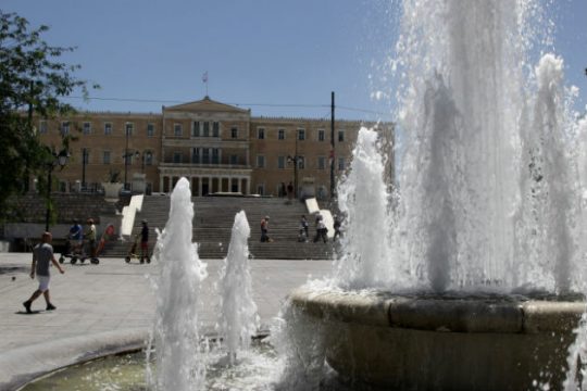 Ζέστη στα ηπειρωτικά, μπόρες στα ορεινά