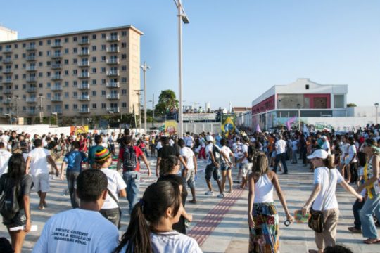 Μέσα σε 3 μήνες χάθηκαν 530.000 θέσεις εργασίας